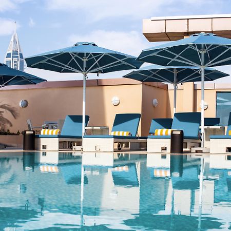 Pullman Dubai Jumeirah Lakes Towers Exteriér fotografie The pool at the Westin Dubai